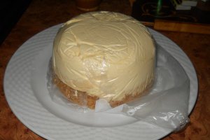 Desert  tort cupola cu vanilie si caramel