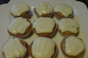 Briose cu topping de branza