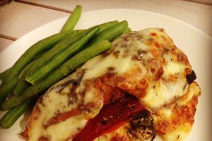 Piept de pui umplut în stil italian