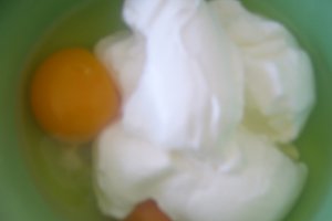 Ciorba de salata cu taitei de casa si smantana