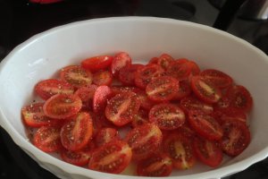 Tagliatele cu rosii chery si pesto din dovlecei