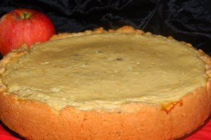 Tarta cu mere si branza de vaci