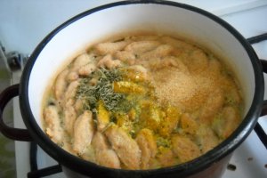 Noodles soia Inedit cu ciuperci