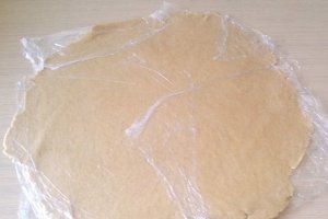 Tarta cu dulceata de zmeura