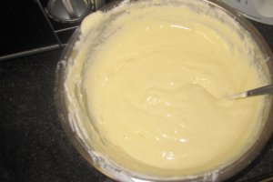 Prajitura cu branza dulce si bezea