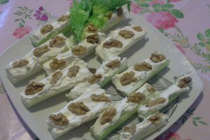 Barcute De Telina Alba umplute cu Gorgonzola
