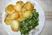 Cartofi noi fierti si prajiti cu mujdei de usturoi verde-6