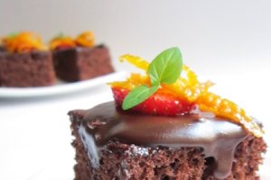 Prajitura cu visine, cacao si ciocolata