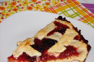 Tarta cu prune caramelizate