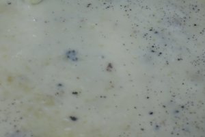 Budinca de vanilie cu dulceata de afine