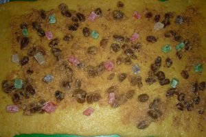 Cozonac cu umplutura mixta