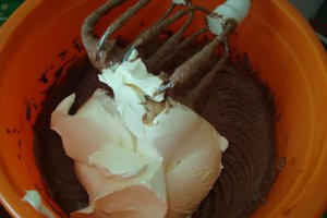 Deliciu cu mascarpone si capsuni