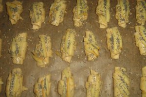 Cornulete pufoase ( aperitiv)