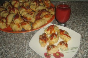Cornulete pufoase ( aperitiv)