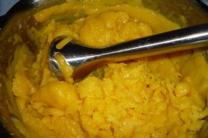 Choux a la creme cu capsuni