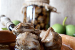 Dulceata de nuci verzi