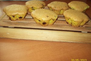Briose cu cocos si ciocolata (2 luni de Bucataras.Ro)