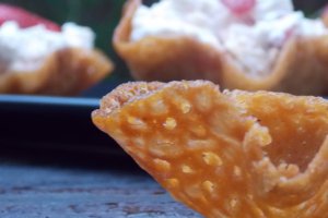 Eton Mess In Cosulete Brandy Snap