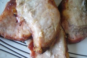 Friptura de porc si garnitura de  cartofi noi