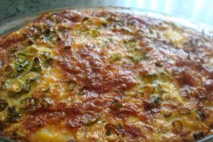 Cartofi gratinati cu pulpa de porc la cuptor