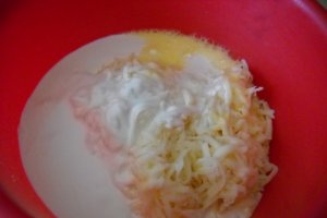 Tarta cu cascaval afumat