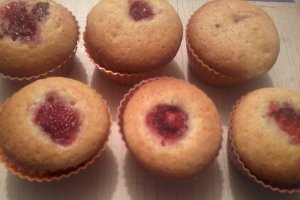 Muffins cu capsune