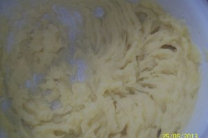 Piure de cartofi cu cotlet de porc