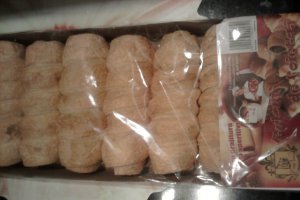 Rulouri de foietaj cu crema si frisca