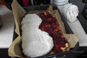 Batoane cu dulceata si bezea