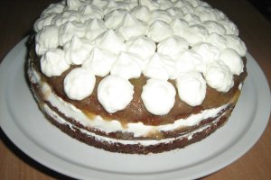 Tort cu ciocolata, rubarba si frisca
