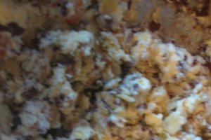 Tarta cu migdale, ciocolata , stafide si nuca de cocos