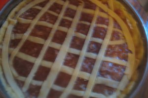 Tarta cu migdale, ciocolata , stafide si nuca de cocos
