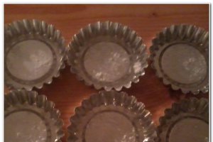 Mini tarte cu capsune