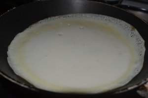 Clatite cu branza "Ceva fin" si piersici
