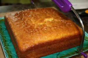 Tort “Mama”, cu crema de lamaie si jeleu de zmeura