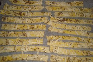 Saleuri cu multa branza si cascaval