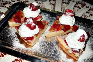 Tarta cu capsuni,banane si mascarpone