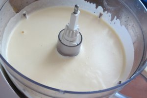 Tort cu crema de vanilie si capsuni