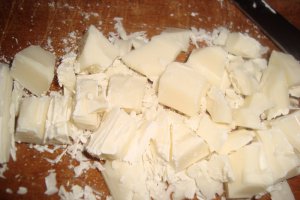 Tort de clatite cu ciocolata si frisca