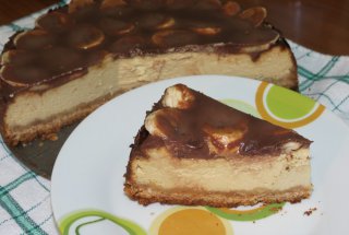Cheesecake cu unt de arahide si banane