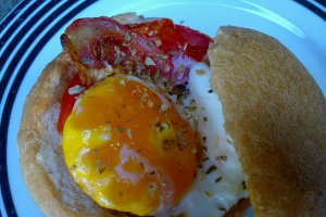 Bread bowl breakfast