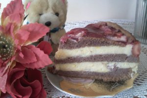 Tort cu capsuni