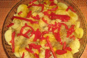 Garnitura de cartofi la cuptor