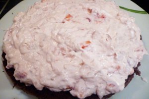 Deliciu cu capsuni si ciocolata