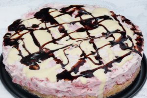 Cheesecake cu capsuni