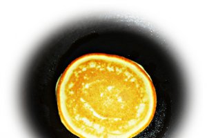 Pancakes cu jeleu de cirese