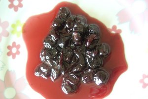 Dulceata de cirese amare