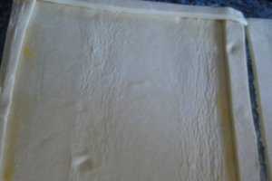 Tarta cu mere si aluat de foietaj