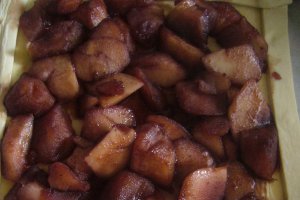 Tarta cu mere si aluat de foietaj