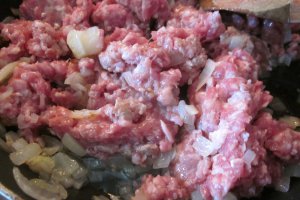 Guguluf cu ghebe și carne tocată